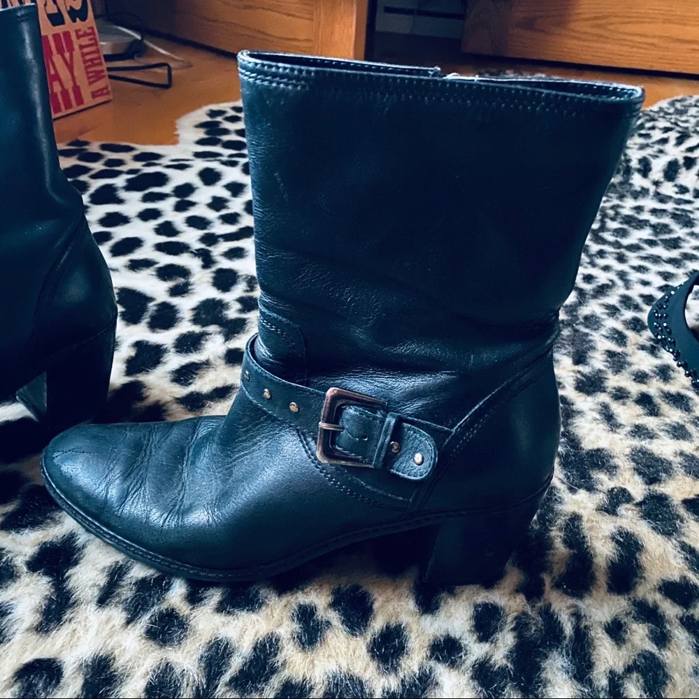 Anne Klein black Brier Moto ankle boots